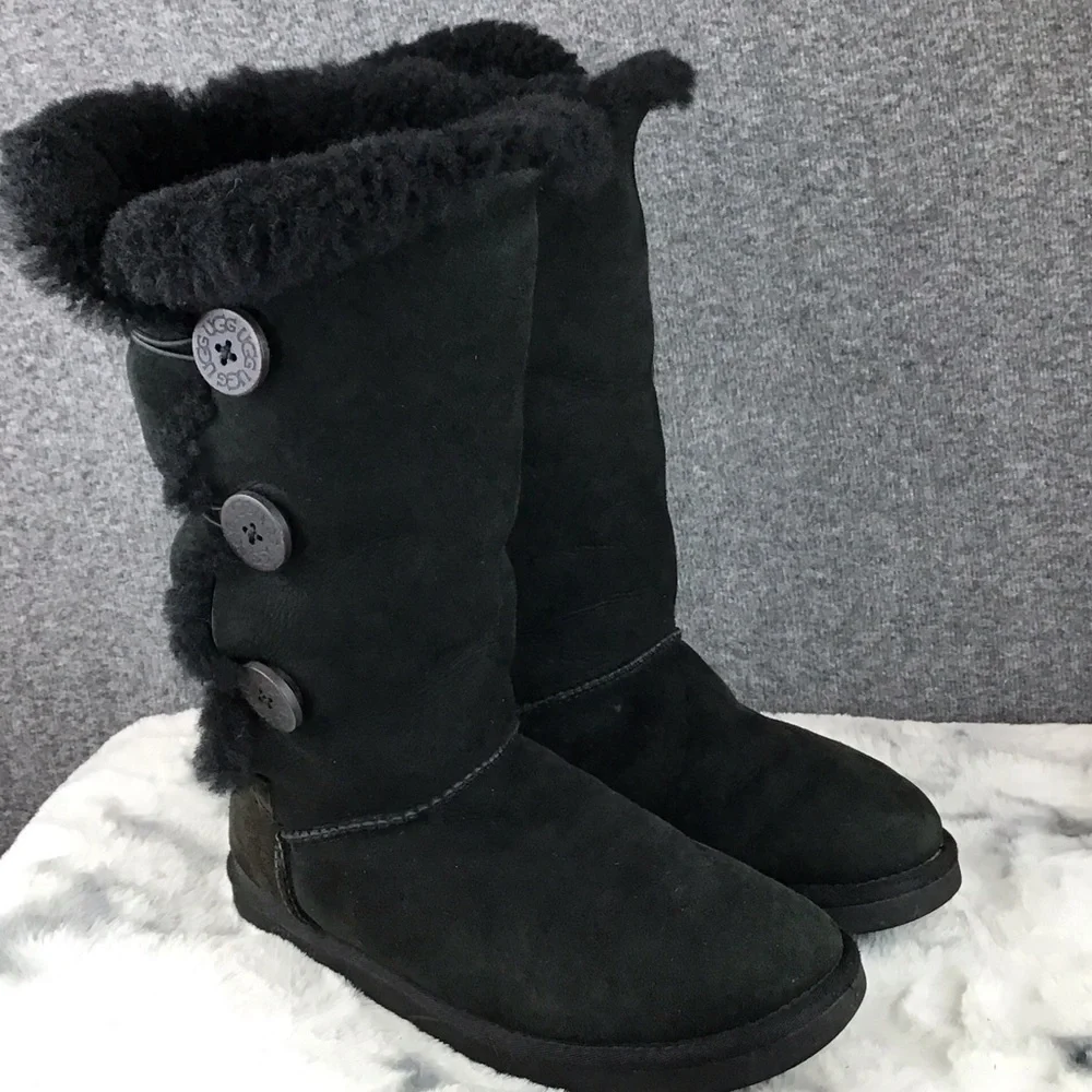UGG Women's Tall Black‎ Buttoned Winter Boots